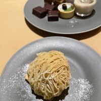 ブッフェアンドカフェ スロープサイドダイナー ザクロ - 