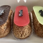 MONSIEUR - エクレアの生地自体が結構厚くてもっちりで、上に乗ったパリパリのチョコと相性が抜群でした。濃厚なクリームも美味いですが、生地もかなり美味しい。