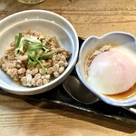 むこのっそん - 本日の選べる2種(温泉玉子、納豆)