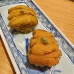 鮨 銀座おのでら 弟 - コースメニューではバフンウニ一種類ですが、1500円追加してムラサキウニとの味比べをしました