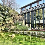 ザ ラウンジ＆バー - 庭園もすてき