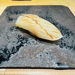 鮨あさひ - ハリイカ。シャリとの相性抜群です。