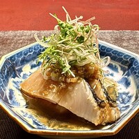 Ji-Cube - サワラの薬味ソースがけ