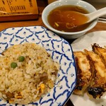 中華料理 餃子の店 三幸園 - 