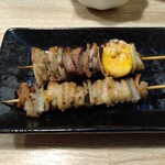 焼き鳥 でん - もつ　かわ