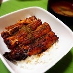 内藤うなぎ店 - 持帰り　1700円
ごはん　自宅にて用意
