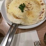 デリー 銀座店 - チーズクルチャ