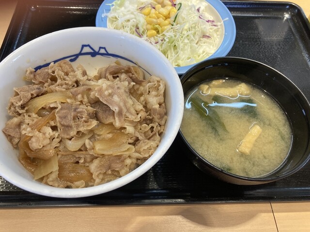 松屋 本内店 - 卸町（牛丼）の写真