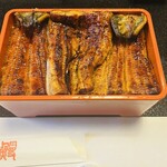 駿河屋 - 特上うな重は鰻が１.5匹分です　肝吸いも付きます