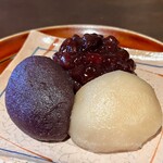 かさぎ屋 - 白あんは、夏季はきな粉らしい
