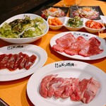 大衆炭火焼肉ジンギスカン ホルモン酒場 風土. - 