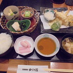 和食しゃぶしゃぶ かごの屋 - 海老天ぷらと季節の籠盛り