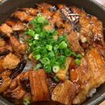 炭焼豚丼 豚野郎 - 