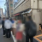 カフェ・ラパン - 4月の土曜日09:30前　これで30-40分待ち