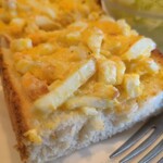 カフェ・ラパン - モーニングのたまごトースト