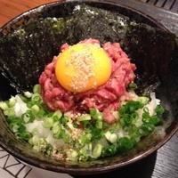 焼肉家 KAZU 神楽坂 - ローストビーフ丼