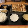 餃子専門店 白まる
