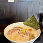 麺や 虎 - 塩鶏白湯そば900円