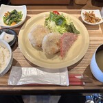 SEVEN TWO CAFE - 米粉サクサクコロッケ定食