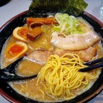 ○麺 - 味玉チャーシュー９８０円　細めん