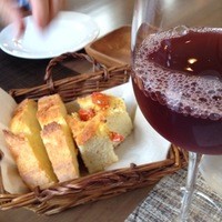 ＧＩＴＡ - ノンアルコールワインとパン