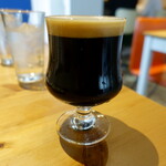 さかづき Brewing - 2杯目は黒ビールの雲烟 スモークポーターを頼みました