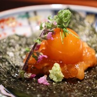 鳥さと 別邸 - 笹身きんかんユッケ