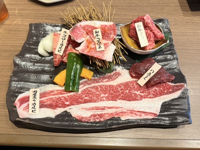 Tokkyu Reen Yakiniku Ushi Goro photo 2