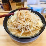 粋麺 せんじゅ - 2025年4月　粋ならぁめん醤油300ℊ、ニンニク、野菜アブラちょい増し
