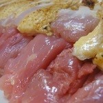 坂留鶏肉店 - 鶏刺し(スライス済みさしみ)02