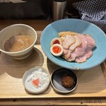 いかれたヌードル フィッシュトンズ - 