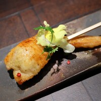 鳥さと 別邸 - スペシャリテ 手羽先焼き
