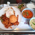 東桜パクチー - バンコクランチ