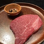 厚切り牛タン 焼肉 一心たん助 - 