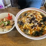 元祖手打ちつけ麺 江戸一 - 料理写真:酸辣湯麺(サンラータンメン) ミニチャーシュー丼