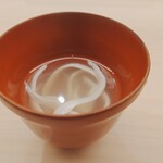 鮨 陸 - 小肌のスープ/のれそれ(穴子の稚魚)