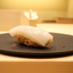 鮨かみなり - 墨烏賊（塩）（握り）