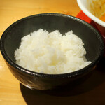 特選ラー油 肉そば 寅や - 半ライス100円