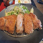 越後十日町 小嶋屋 - 厚みすごいですよ、これが蕎麦屋さんのとんかつとは...