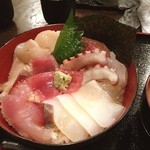 山口水産 - 海鮮丼¥800