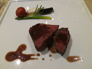 CARO FORESTA軽井沢ジャルディーノ - 国産牛ランイチのグリル　トウモロコシのソース