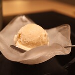 博多もつ鍋おおやま - 醤油アイス