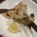 鮨 瑠璃 - カンパチカマ焼き800円