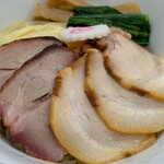 麺屋くろ松 - ＋豚バラチャーシュー