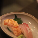 湯田商店 - 握り寿司(炙りサーモン、ひらそ)