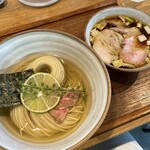 ヨコクラストアハウス - 