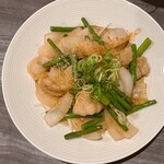 龍のかくれんぼ - 和牛もつ炒め①