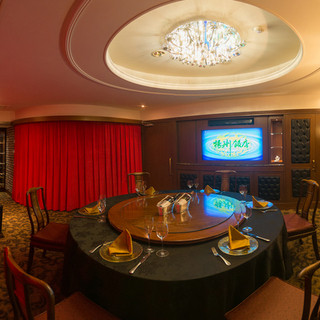 For dinner parties, entertainment, etc. 3F private room [VIP room] Maximum of 13 people