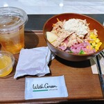 ウィズ グリーン - 自家製タルタルソースのチキン南蛮と淡路島産玉ねぎピクルスのサラダ＆アイスハーブティー＆サービスのパン♡