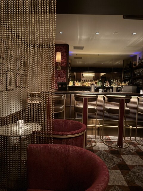 BANKER’S BAR photo 2